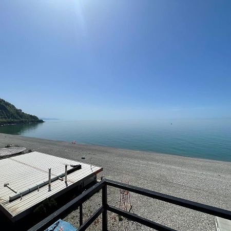 Hotel Lazuri In Кваріаті Екстер'єр фото